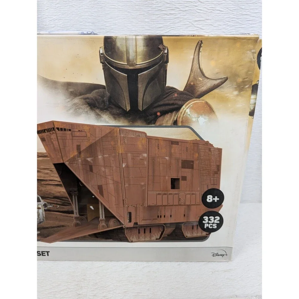 Star Wars - The Mandalorian - Paper Model Kit - Razor Crest & Sandcrawler Set